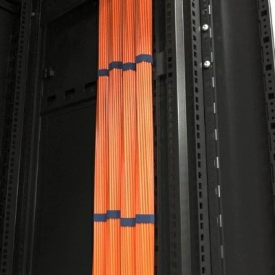 Hyperline CDV-150x9-42U-RAL9005 Перфорированный вертикальный кабельный организатор-лоток 150х9 мм, высотой 1868 мм, для шкафа высотой 42U, черный Hyperline CDV-150x9-42U-RAL9005 Перфорированный вертикальный кабельный организатор-лоток 150х9 мм, высотой 1868 мм, для шкафа высотой 42U, черный