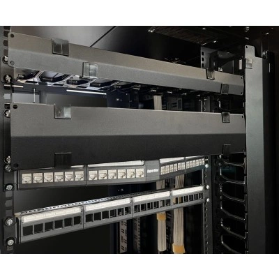 Hyperline CMF-OTR-32U-89x106-C-RAL9005 Вертикальный кабельный организатор 32U для шкафов TTR, TTB, стоек ORK2A, ORL1, ширина 89мм, высота пальцев 106мм с крышками и кронштейнами, черный Hyperline CMF-OTR-32U-89x106-C-RAL9005 Вертикальный кабельный организатор 32U для шкафов TTR, TTB, стоек ORK2A, ORL1, ширина 89мм, высота пальцев 106мм с крышками и кронштейнами, черный