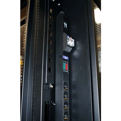Hyperline CMK-M-RAL9005 Заглушка органайзера с крепежом типа монетка Hyperline CMK-M-RAL9005 Заглушка органайзера с крепежом типа монетка