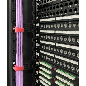 Hyperline PMR-1U-TM-RAL9005 Кронштейн 1U, Т-пазы и с перфорацией под крепеж типа монетка, цвет черный RAL9005 (8 шт. в комплекте) Hyperline PMR-1U-TM-RAL9005 Кронштейн 1U, Т-пазы и с перфорацией под крепеж типа монетка, цвет черный RAL9005 (8 шт. в комплекте)