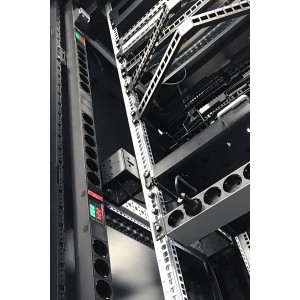 Hyperline SHE-24SH-BAV-CB Блок розеток, вертикальный, 24 розетки Schuko, автоматический выключатель, амперметр/вольтметр, без кабеля питания, клеммная колодка 32A, 250В, 1863x44.5x44.5мм (ДхШхВ), корпус алюминий, черный Hyperline SHE-24SH-BAV-CB Блок розеток, вертикальный, 24 розетки Schuko, автоматический выключатель, амперметр/вольтметр, без кабеля питания, клеммная колодка 32A, 250В, 1863x44.5x44.5мм (ДхШхВ), корпус алюминий, черный