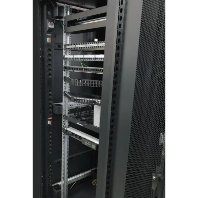 Hyperline SHE-24SH-BAV-CB Блок розеток, вертикальный, 24 розетки Schuko, автоматический выключатель, амперметр/вольтметр, без кабеля питания, клеммная колодка 32A, 250В, 1863x44.5x44.5мм (ДхШхВ), корпус алюминий, черный Hyperline SHE-24SH-BAV-CB Блок розеток, вертикальный, 24 розетки Schuko, автоматический выключатель, амперметр/вольтметр, без кабеля питания, клеммная колодка 32A, 250В, 1863x44.5x44.5мм (ДхШхВ), корпус алюминий, черный