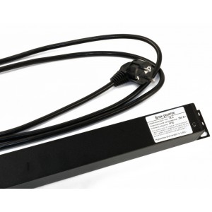 Hyperline SHE19-8SH-S-2.5EU Блок розеток для 19 шкафов, горизонтальный, 8 розеток Schuko, выключатель с подсветкой, кабель питания 2.5м (3х1.5мм2) с вилкой Schuko 16A, 250В, 482.6x44.4x44.4мм (ШхГхВ), корпус алюминий, черный Hyperline SHE19-8SH-S-2.5EU Блок розеток для 19 шкафов, горизонтальный, 8 розеток Schuko, выключатель с подсветкой, кабель питания 2.5м (3х1.5мм2) с вилкой Schuko 16A, 250В, 482.6x44.4x44.4мм (ШхГхВ), корпус алюминий, черный