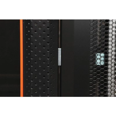 Hyperline TB2-KIT-SL Комплект для скрепления шкафов серии TTB, TTR между собой (4 скобы + 8 винтов), нержавеющая сталь Hyperline TB2-KIT-SL Комплект для скрепления шкафов серии TTB, TTR между собой (4 скобы + 8 винтов), нержавеющая сталь