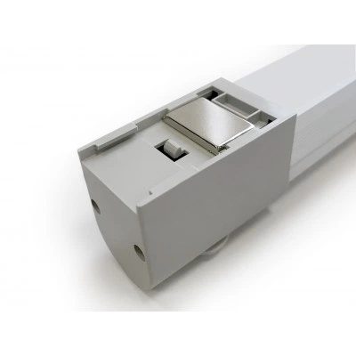 Hyperline TL19-LED-10W-EU Осветительная панель 19 дюймов, LED 10W, 110/220V, 19 дюймовое крепление+ магнитное крепление, 485х31х48мм, длина кабеля 2м, евровилка Hyperline TL19-LED-10W-EU Осветительная панель 19 дюймов, LED 10W, 110/220V, 19 дюймовое крепление+ магнитное крепление, 485х31х48мм, длина кабеля 2м, евровилка